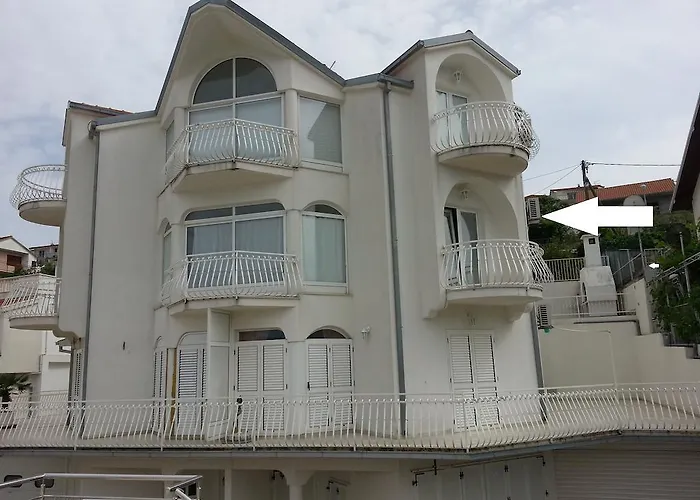 Matej * トロギール